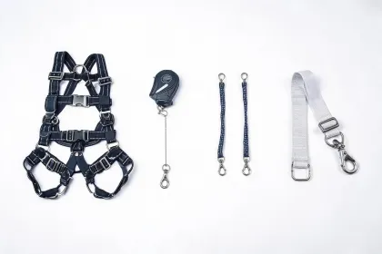 Full body harness and SRL package